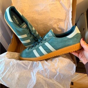 NWT and box Adidas Originals BRMD size 12
